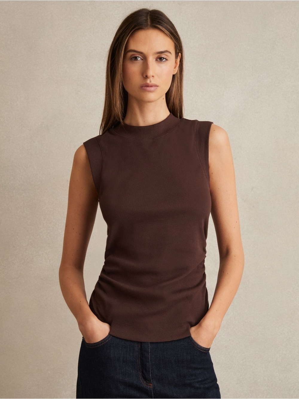 Reiss Trudy Ribbed Ruched Waist Vest in Chocolate Sz XS